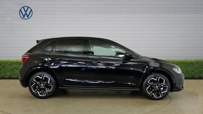 Volkswagen Polo 1.0 TSI 115 Black Edition 5dr DSG Petrol Hatchback - Image 4